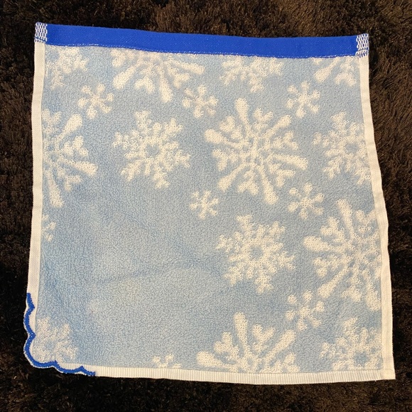 New - Rare Disney Donald Duck square towel (3 for $30) - Picture 2 of 2